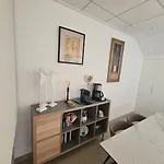 The Panoramic Penthouse 아파트 *