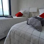 The Panoramic Penthouse 아파트 *